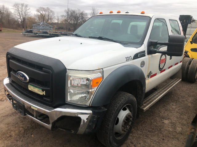 2011 FORD F-550 4x4 Extended Cab and Chassis in Heavy Trucks in Hamilton