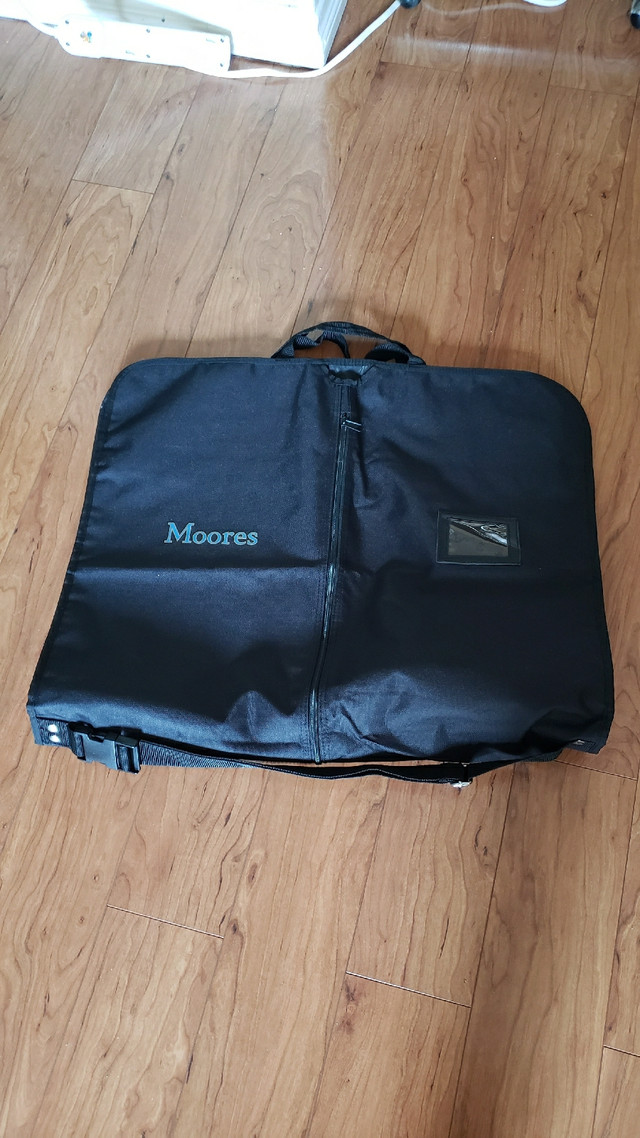 Travel Garment Bag in Other in Kingston - Image 2