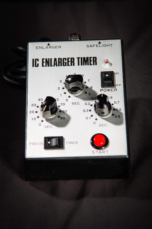 IC Enlarger Timer - Tested working in Cameras & Camcorders in Oakville / Halton Region