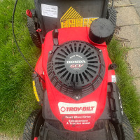 Honda GCV 160 - self propelled lawnmower