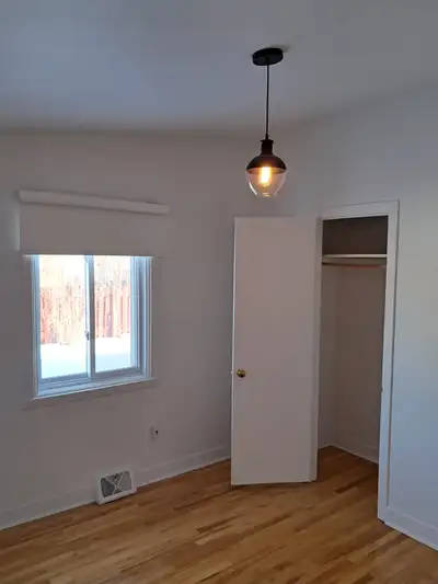 Chambres chaleureux, propre et lumineux à Chomedy, Laval