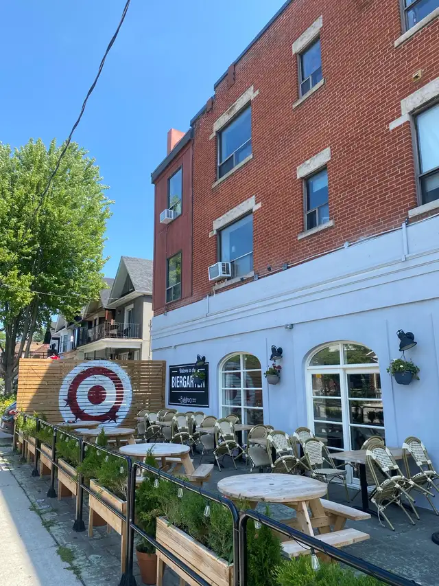 1 bedroom - Greektown63838173110659120