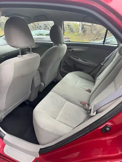 This reliable 2009 Toyota Corolla offers dependable transportation with 150000 km on the odometer. T...