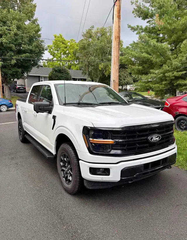 2025 Ford F150 SuperCrew Cab - Lease Transfer