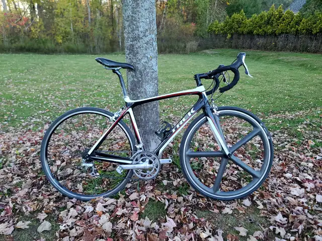 Trek Madone 4.7 in Road in Longueuil / South Shore - Image 3