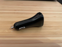 Chargeur USB de voiture 12V à 2 ports USB A 4.8 A