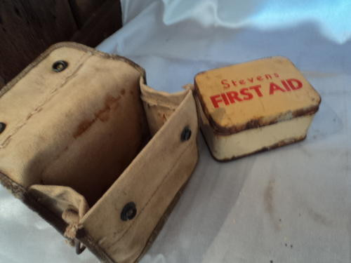 WW2 First Aid Kit wanted. in Arts & Collectibles in Winnipeg - Image 2