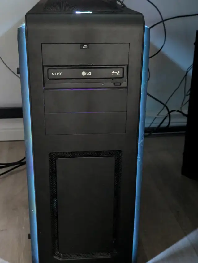 Custom Gaming PC in Desktop Computers in Markham / York Region - Image 4