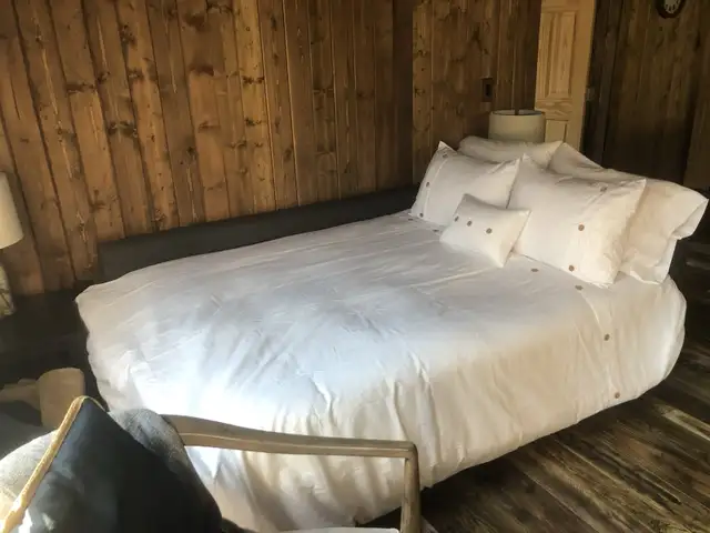 Elk Ridge Cottage w/ Hot Tub in Saskatchewan in Canada - Image 11