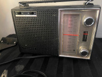 Vintage Panasonic R-1599 Portable AM Radio, MADE IN JAPANworks
