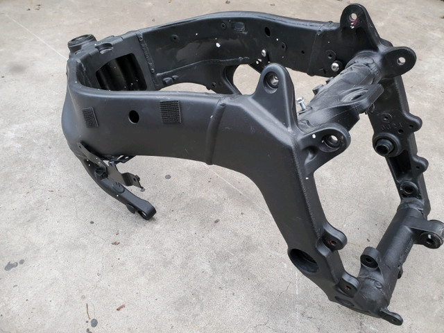 2019 Kawasaki Ninja ZX6R FRAME (clean title) in Motorcycle Parts & Accessories in Vernon - Image 4