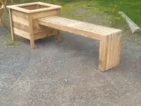 Slat bench with planter 