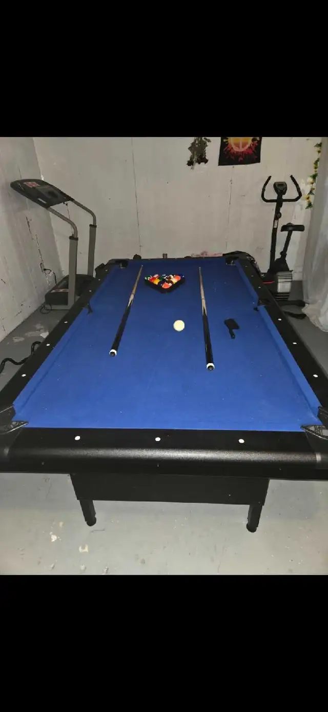 pool table 