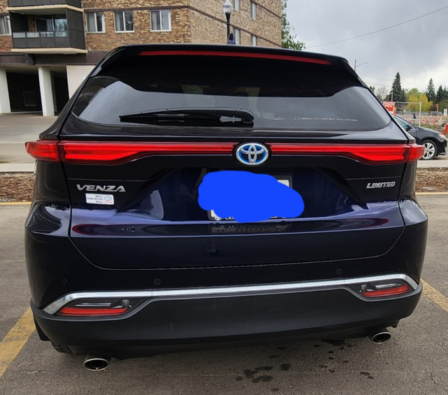 Toyota venza limited hybrid 2025 in Cars & Trucks in Edmonton - Image 2