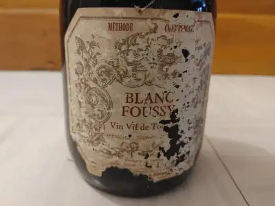 Bouteille de collection. Blanc de foussy 1976. Bouteille intacte non ouverte et pleine. Vin mousseux...
