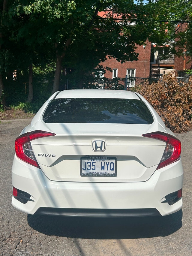 Honda Civic LX 2016 — Manuelle — 145 000 km — photo 3