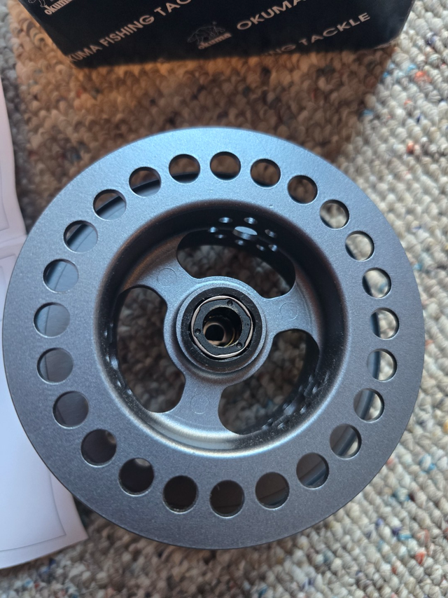 OKUMA SPEY INTEGRITY I10/11a FLY FISHING REEL w SPARE SPOOL in Fishing, Camping & Outdoors in Kitchener / Waterloo - Image 6