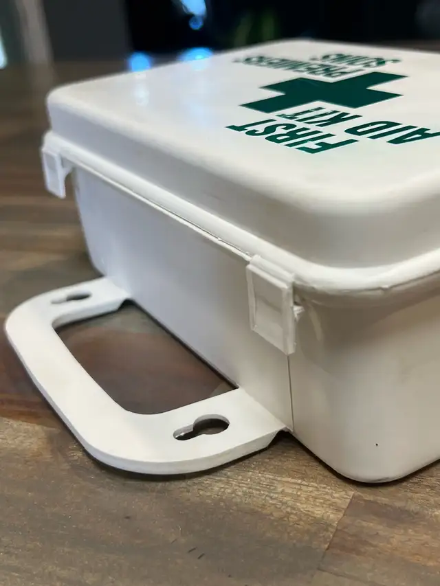 Vintage First Aid Kit in Other in Calgary - Image 4