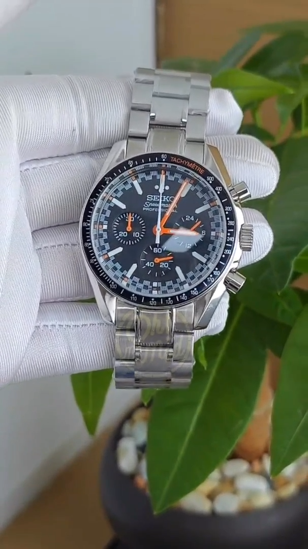 Seiko Mod Speedmaster "Black & Orange"64840234347779122