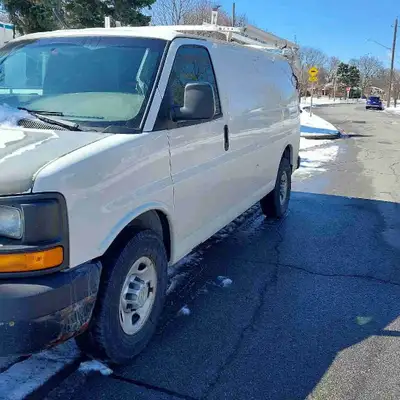 Chevy Express 2500