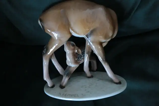 ROSENTHAL  DOE DEER AND FAWN63010223945345121