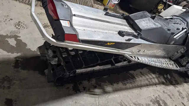 Ski-Doo 800R in Snowmobiles in Fort St. John - Image 6