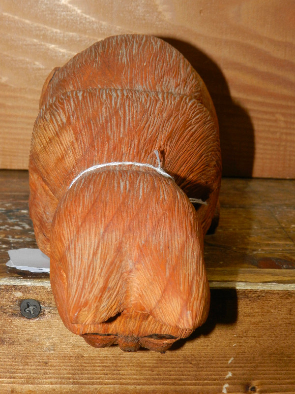 Vintage 2001 Tabby on the Cat Shelf Unique Hand Carved Natural W in Arts & Collectibles in Strathcona County - Image 2