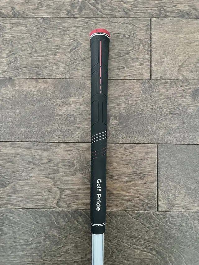 Taylormade SLDR 4 Hybrid in Golf in Ottawa - Image 7