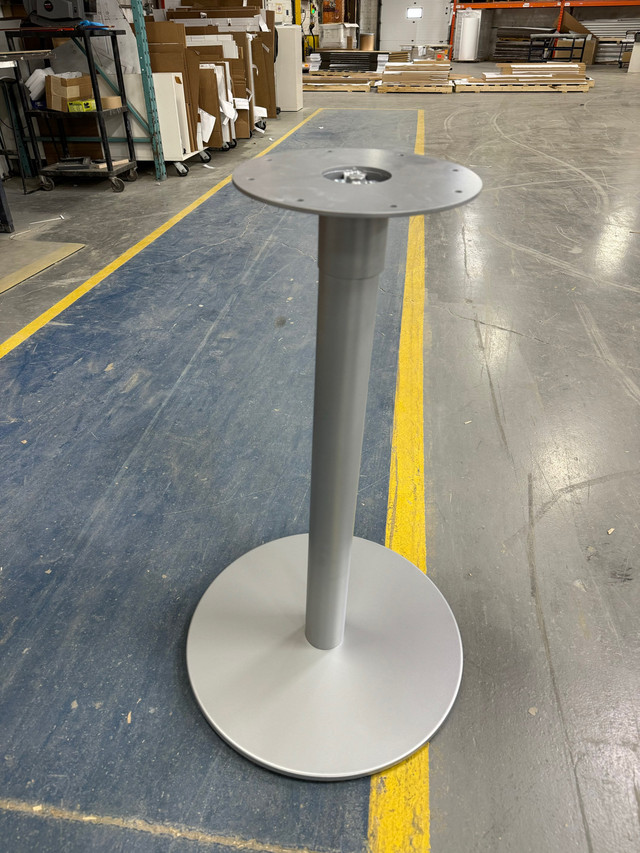 Table Leg (Bottom) 29inch good for restaurant/coffee table in Coffee Tables in City of Toronto