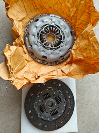 Genuine Hyundai Genesis disc and clutch cover assembly brand new