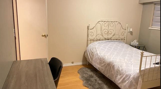 2 Fully Furnished Rooms Near SFU, Lougheed Mall in Room Rentals & Roommates in Burnaby/New Westminster