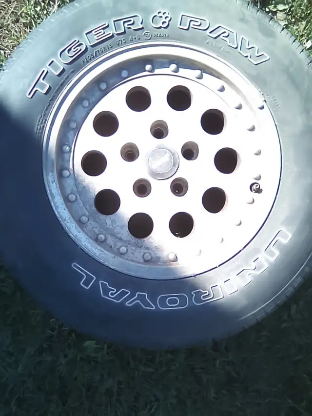 Jeep wheels for sale in Tires & Rims in Renfrew - Image 2