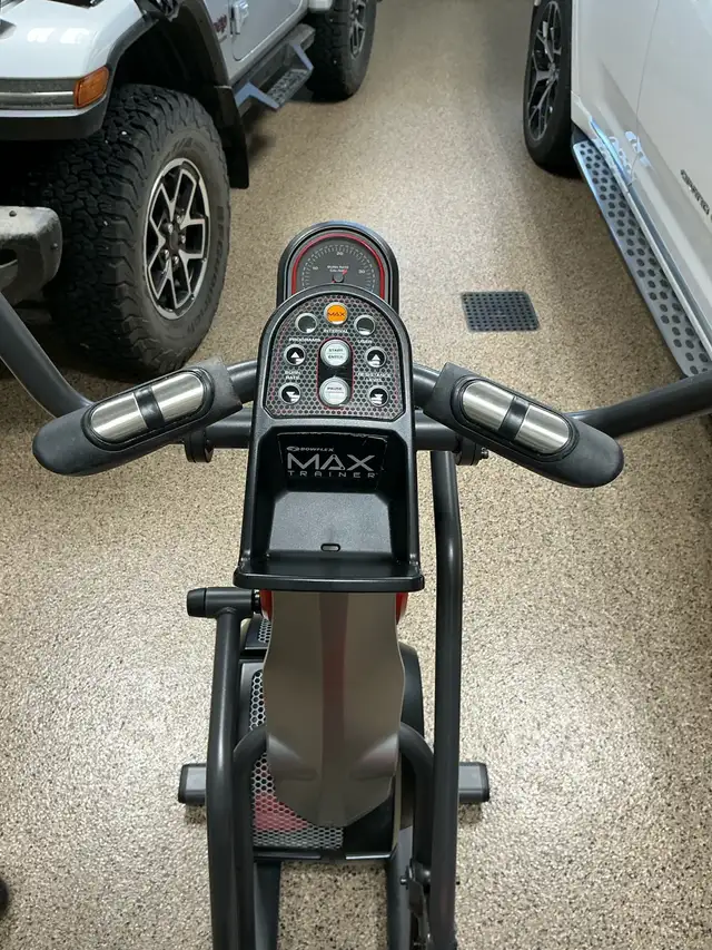 BOWFLEX M5 MAX TRAINER in Exercise Equipment in Edmonton - Image 3