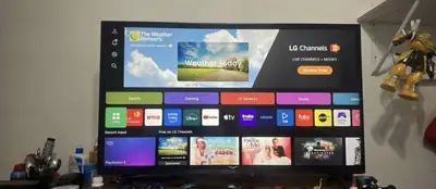 LG 43” UHD 4K Smart TV • 43 inch UHD 4K resolution • Smart TV (Netflix, YouTube, Prime, etc.) • 60Hz...
