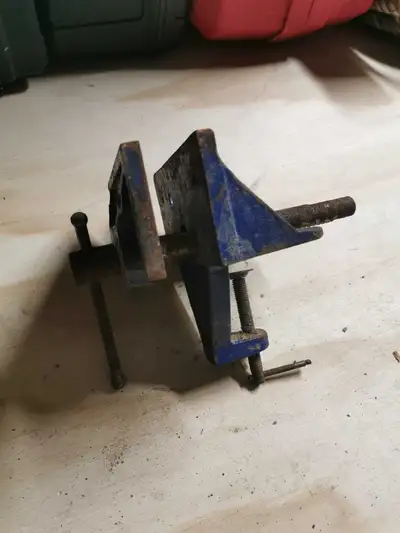 Record Bench Vise - $20, View more
