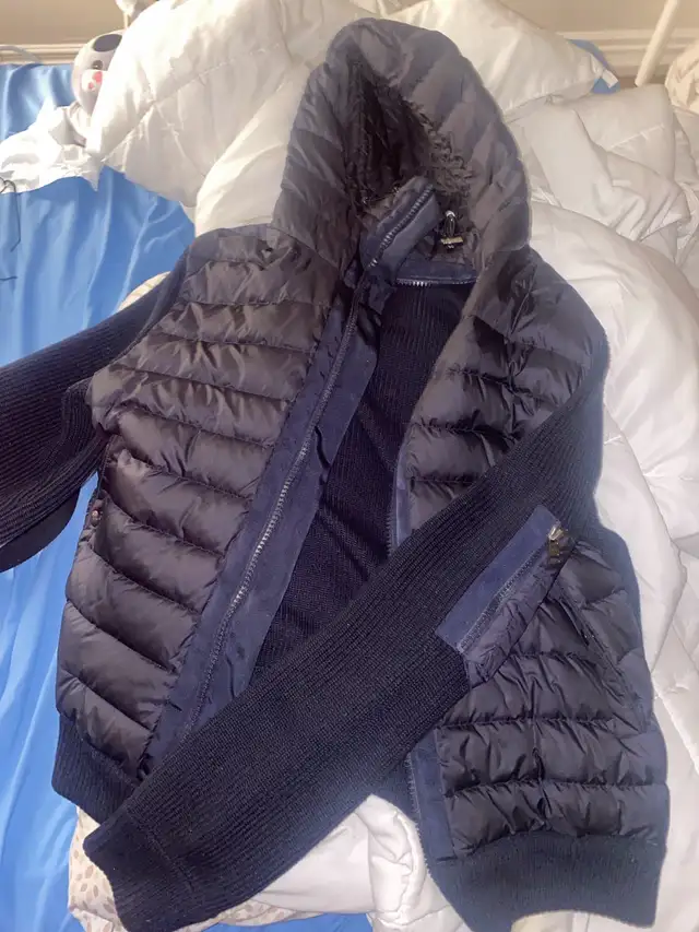 moncler men’s padded  jacket navy blue in Men's in City of Toronto - Image 3