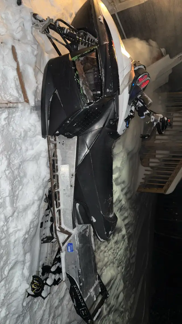 Ski-Doo 800 in Snowmobiles in Flin Flon - Image 2
