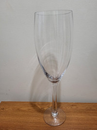 Giant Wine/Champagne Glass Stemware