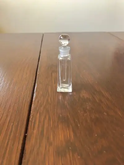 Tiny antique bottle. Approximately 2 3/4” tall. Pick up in Marda Loop. Thanks! Most of the listings...