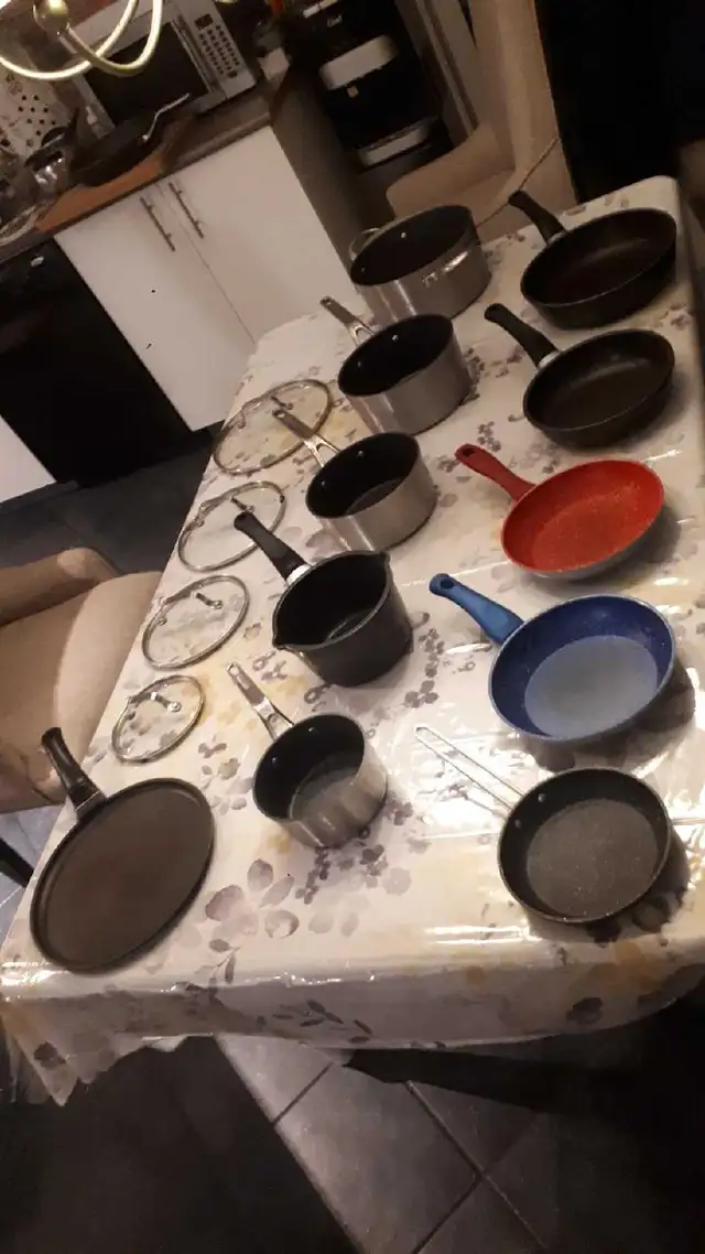 set  de casserole et poêle in Kitchen & Dining Wares in Thetford Mines - Image 2