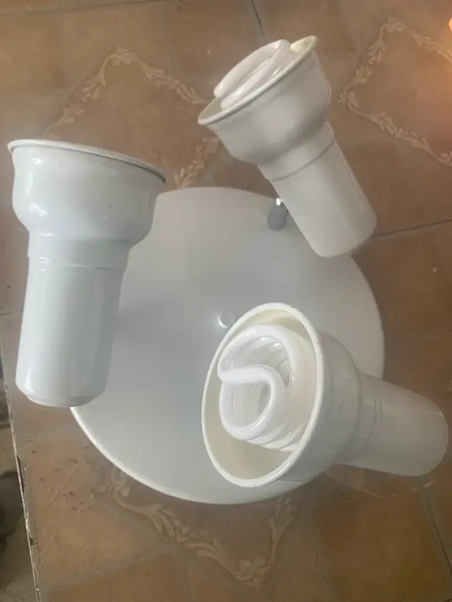 Ceiling lights in Indoor Lighting & Fans in Edmundston - Image 2