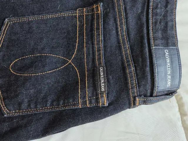 calvin klein Ladies Jeans Mid Rise Skinny 26Wx30L in Women's - Other in Oshawa / Durham Region - Image 4