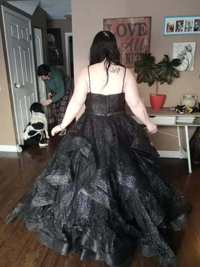 black formal/grad dress in Women's - Dresses & Skirts in Edmonton - Image 4