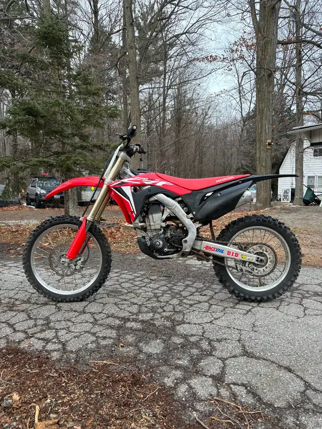 Crf450r Low Hour in Dirt Bikes & Motocross in Markham / York Region - Image 5