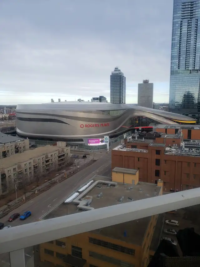 ROOM FOR RENT -  14th Floor -Ice District