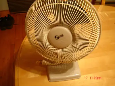 Ventilateur  oscillant Super 120 v   0.4 amp, View more