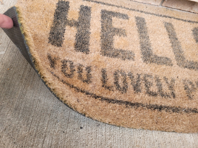 Welcome mat/carpet in Patio & Garden Furniture in Hamilton - Image 2