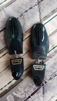 Wooden Shoe Trees 10W Dack's