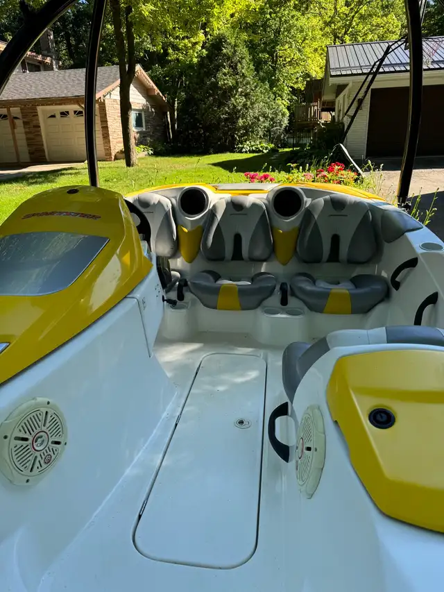 2004 Seadoo Sportster 155 with wake tower in Powerboats & Motorboats in Grand Bend - Image 5
