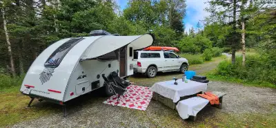 Cette roulotte Little Guy Mini Max 2019 version Rough Rider est en excellent état et prête pour vos...